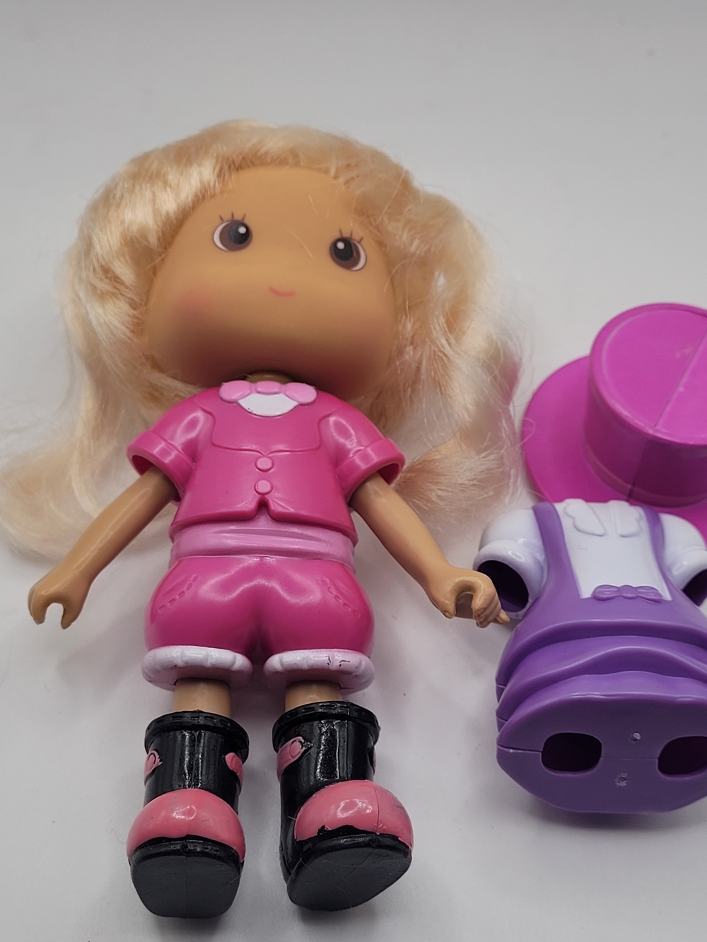 5" Sweet Doll + 2 Snap Together Dresses + Tophat